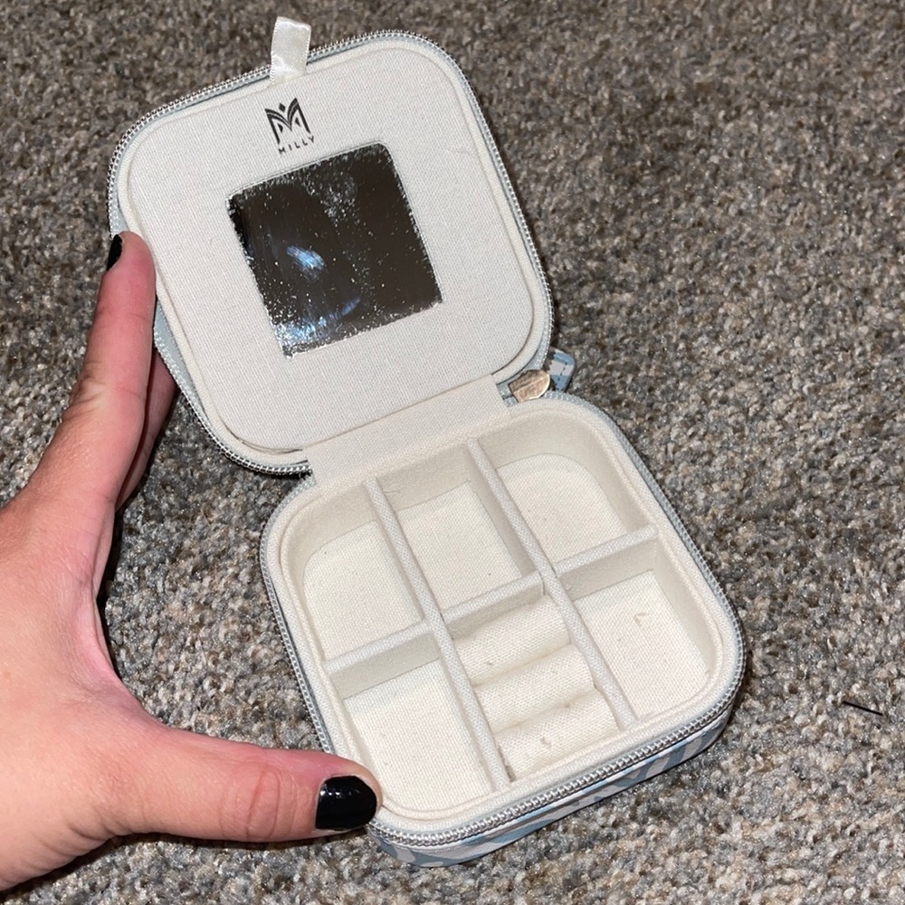 New Milly Travel Jewelry Holder